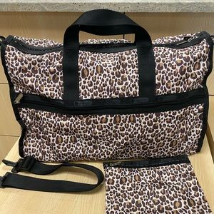 LeSport Leopard print duffel/Crossbody w/ makeup bag